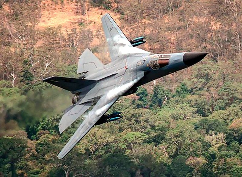 General Dynamics f-111