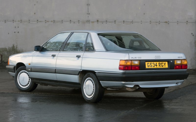 Audi 100 c3