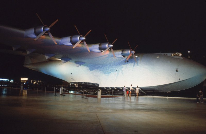 Хьюз h-4 Геркулес и АН 225