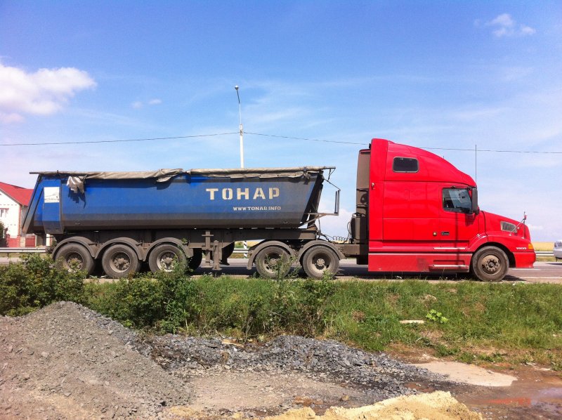 Доставка груза тонаром