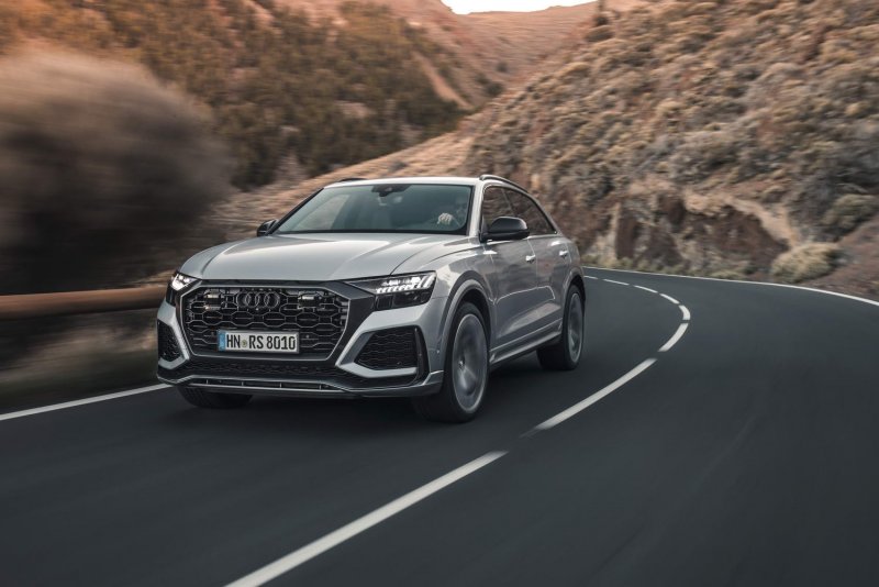 Audi q8 2015