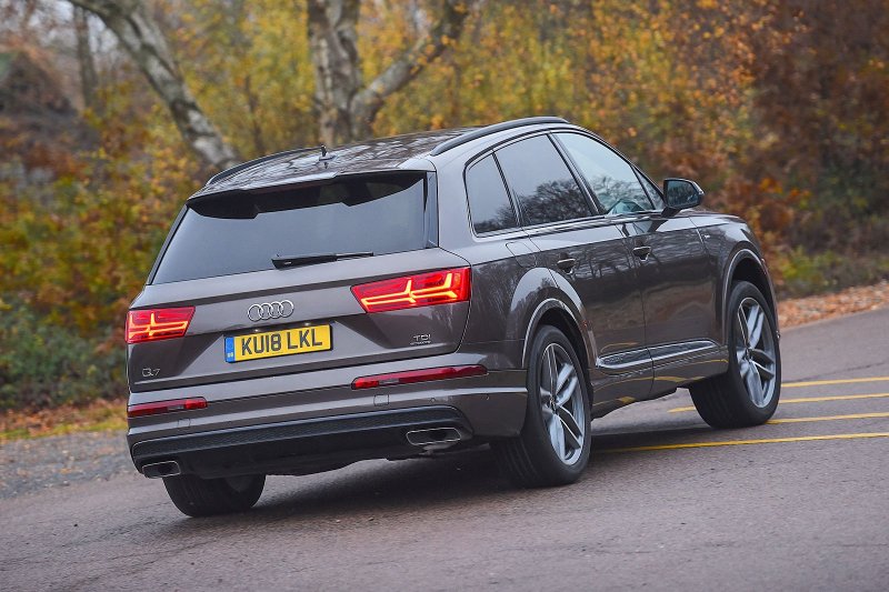 Audi q8 77