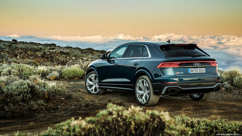 Audi q8 Daytona Grey