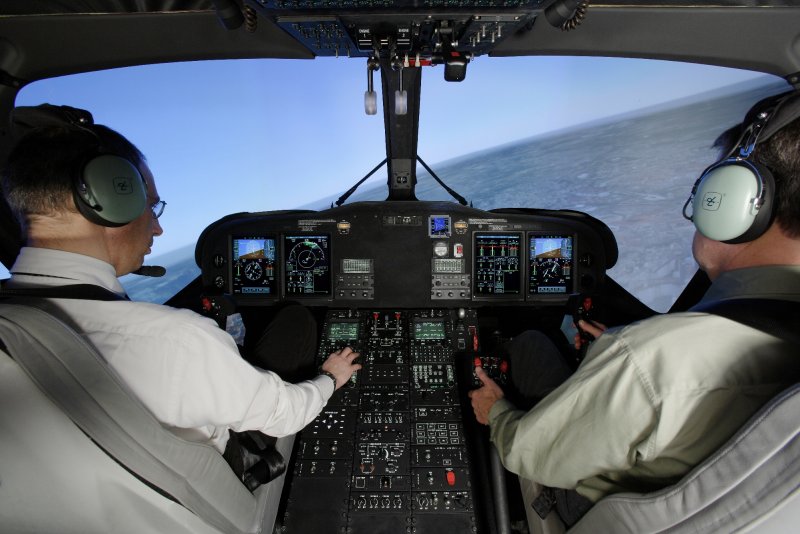 AGUSTAWESTLAND aw139 кабина