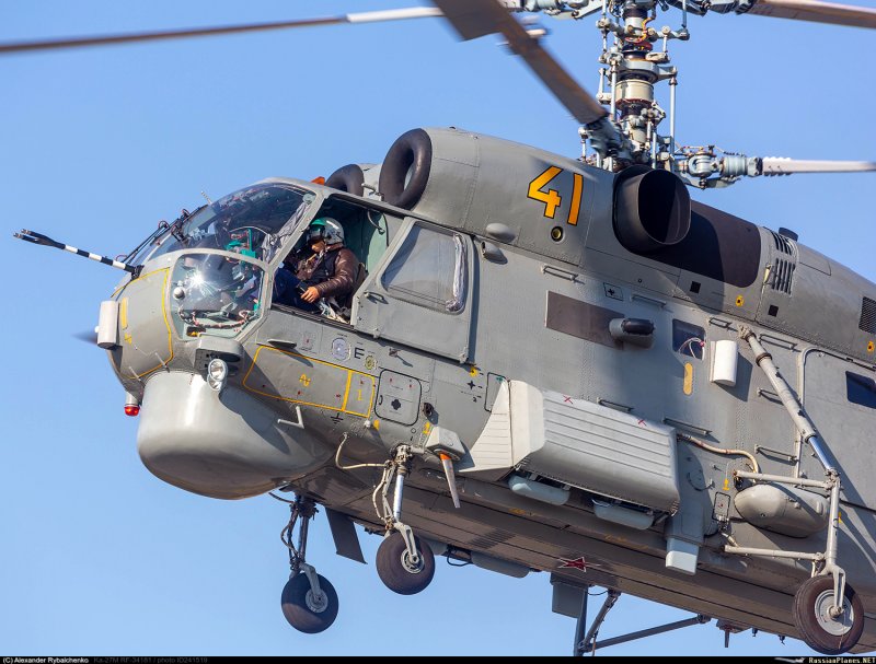 Eurocopter as-350 кабина