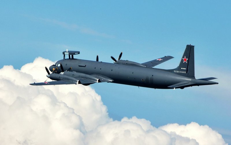 Противолодочный самолет ил-38н