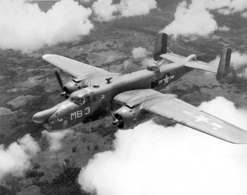 Средний бомбардировщик b-25 Mitchell