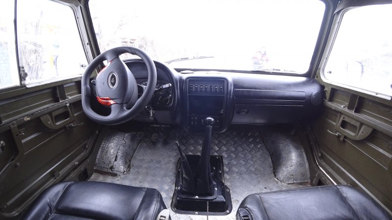 ЛУАЗ 969м салон