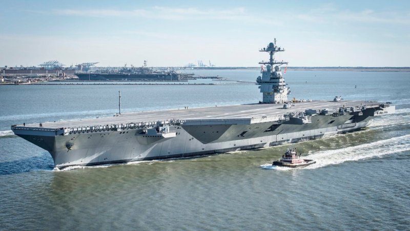 Авианосец США Джеральд Форд