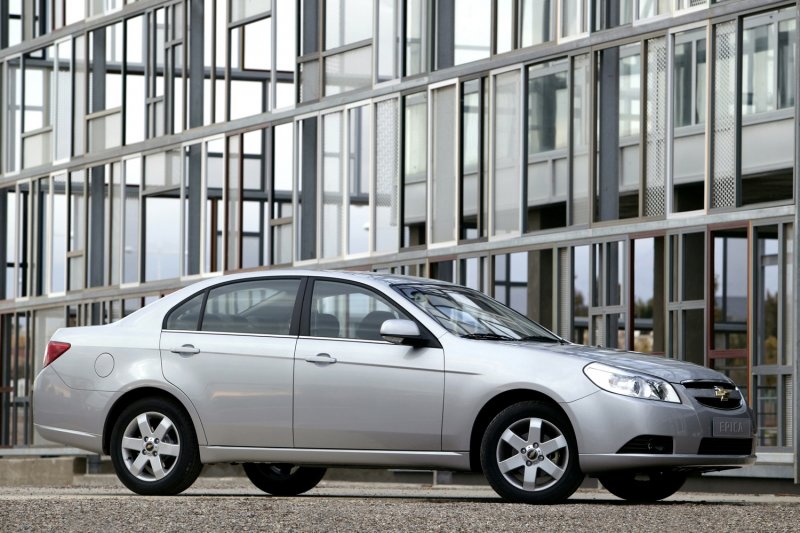 Chevrolet Epica седан