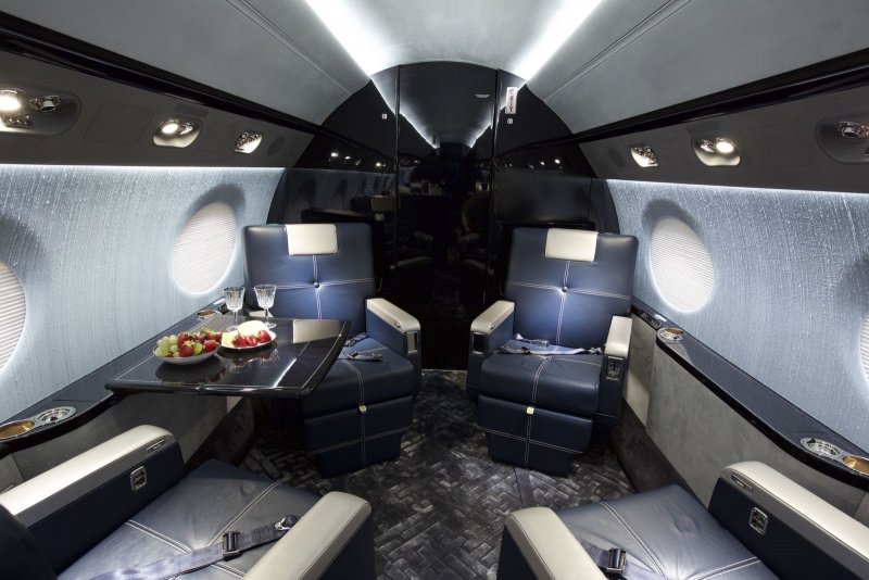 Самолет Gulfstream g450
