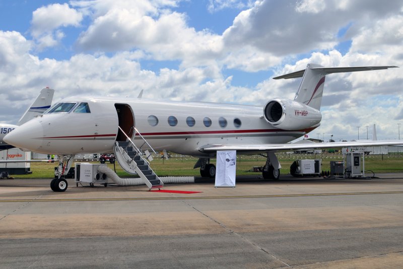 Самолет Gulfstream g450