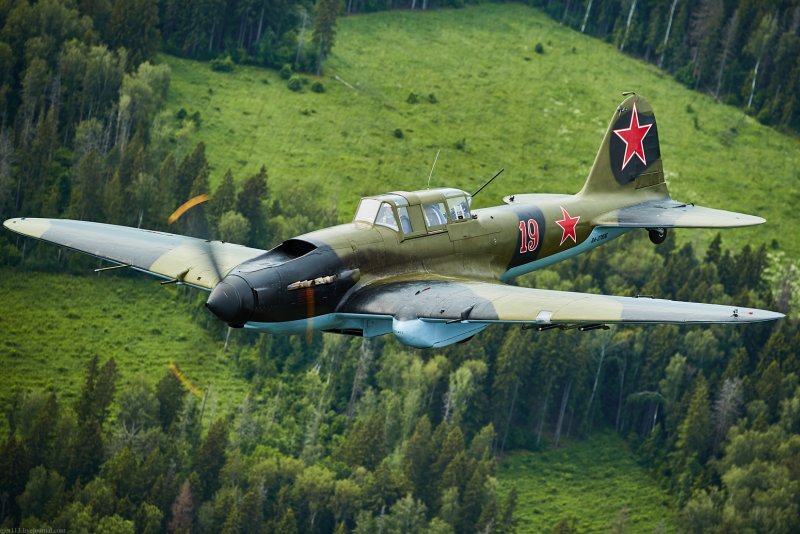 Штурмовик ил-2.`летающий танк`