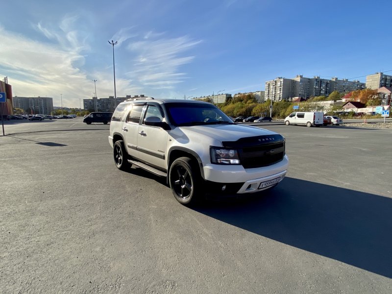 Chevrolet Tahoe gmt900 tuned