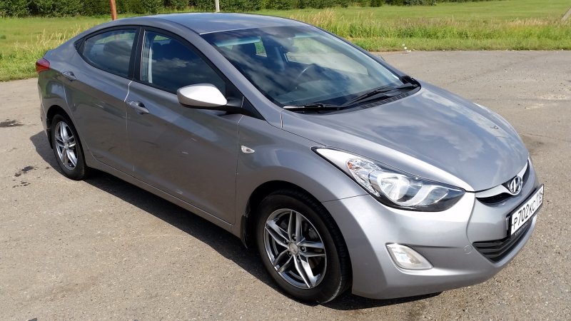 Hyundai Elantra 5 поколения