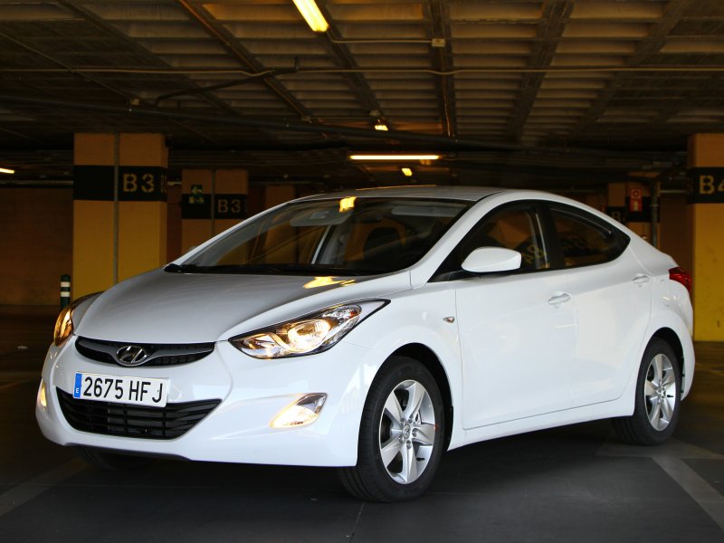 Hyundai Elantra 5
