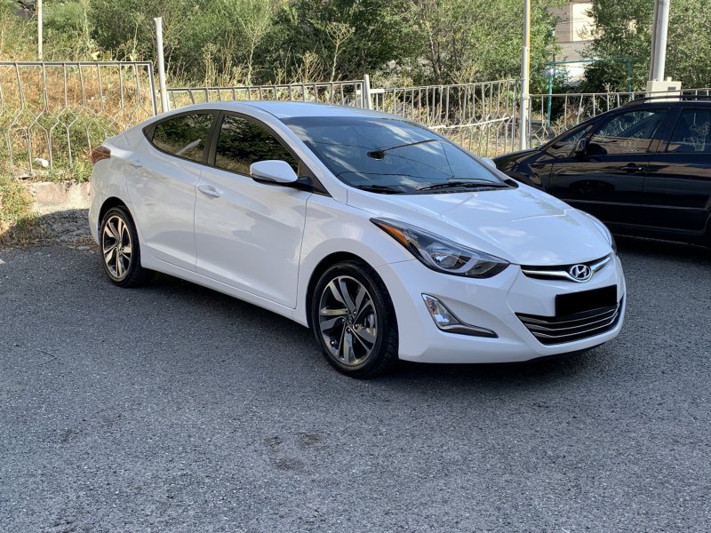 Hyundai Elantra 2015