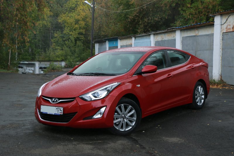 Hyundai Elantra 5