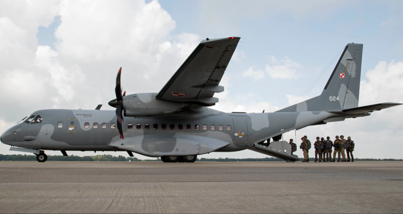 C-295 самолет