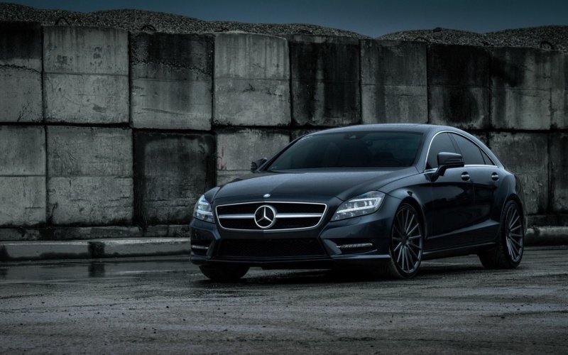 Mercedes Benz CLS 550 черный
