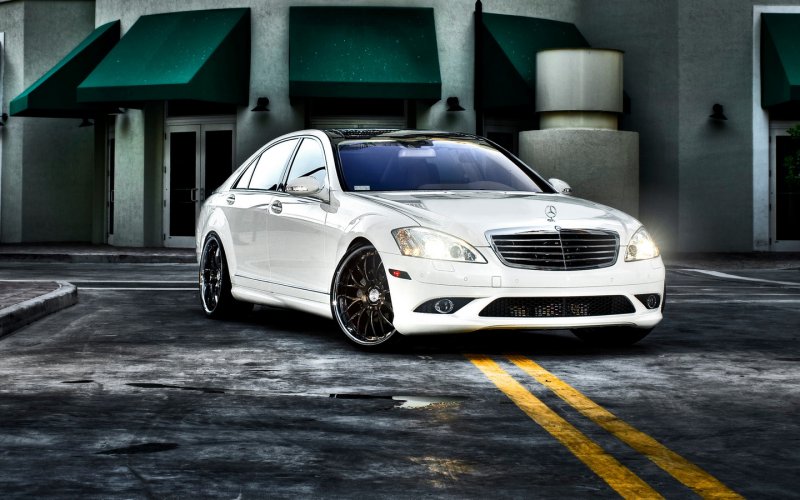 Mercedes w221