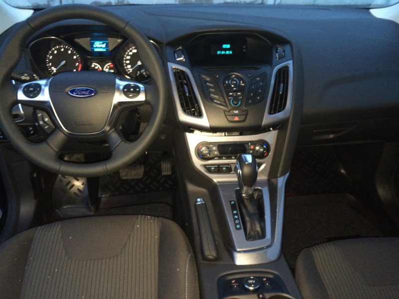 Ford Focus 2013 салон