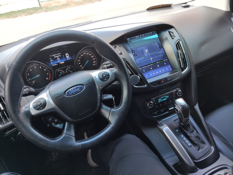 Ford Focus 3 хэтчбек салон