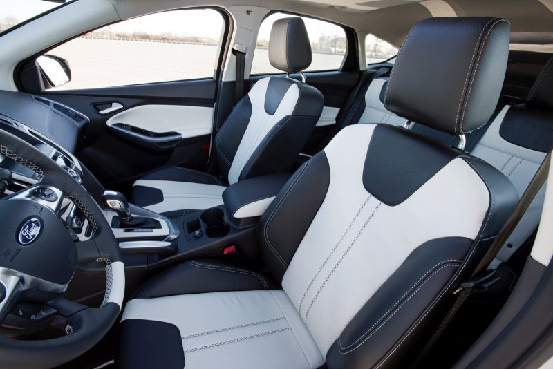 Ford Focus 3 салон