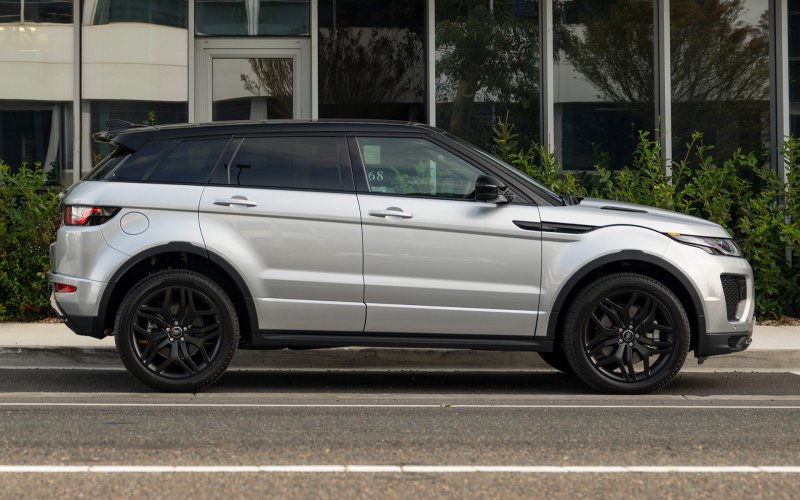 Land Rover range Rover Evoque черный