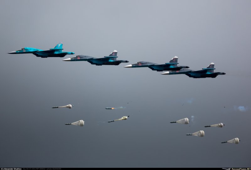 Су-34 бомбометание