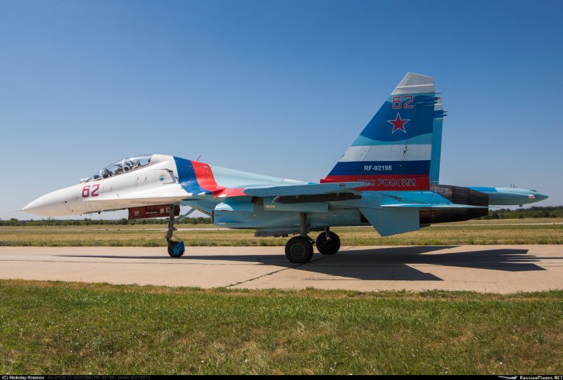 Су-34 бомбардировщик