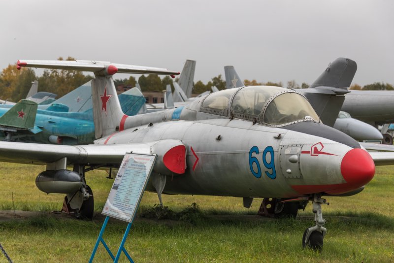 Aero l-29 Delfin