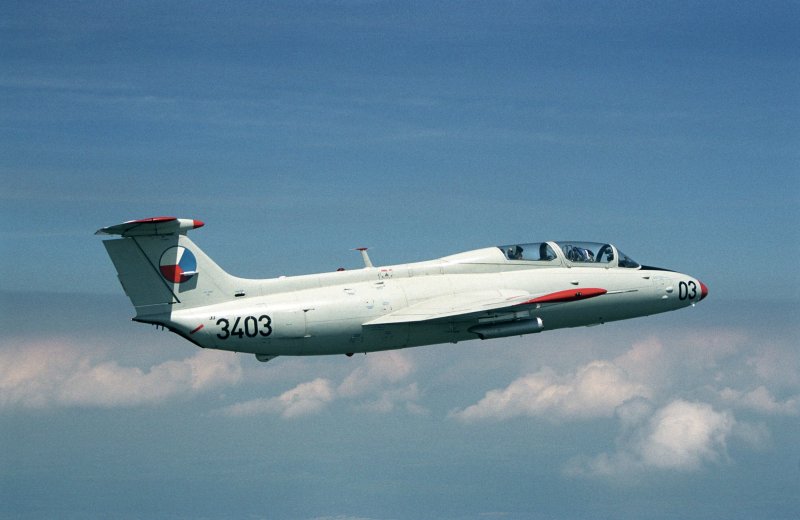 Л-29 Дельфин