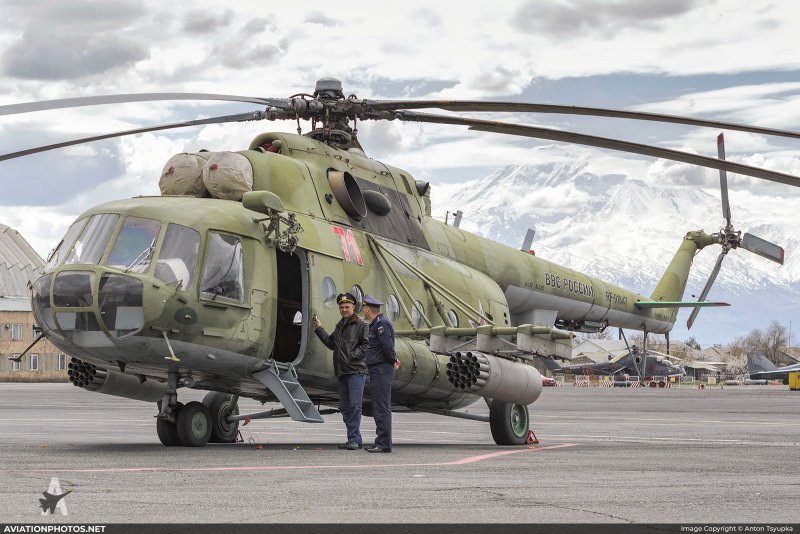 Ми-8мт вертолет