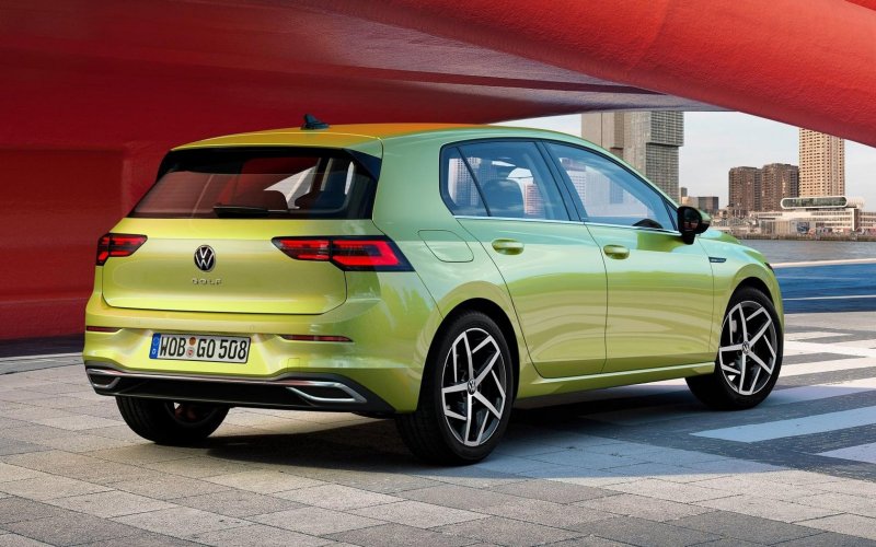 Новый Volkswagen Golf 2020