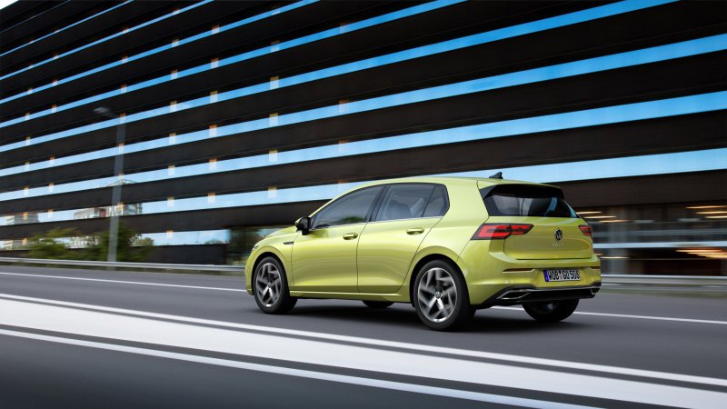 Новый Volkswagen Golf 2021