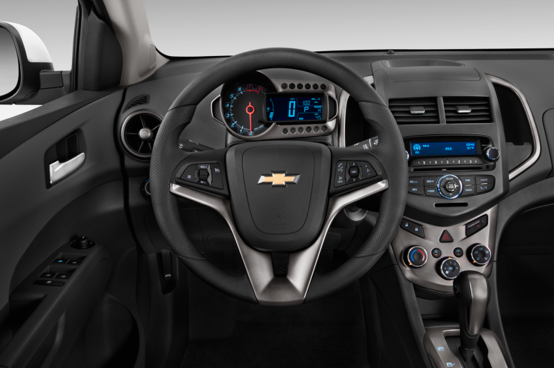 Chevrolet Aveo 2012 салон