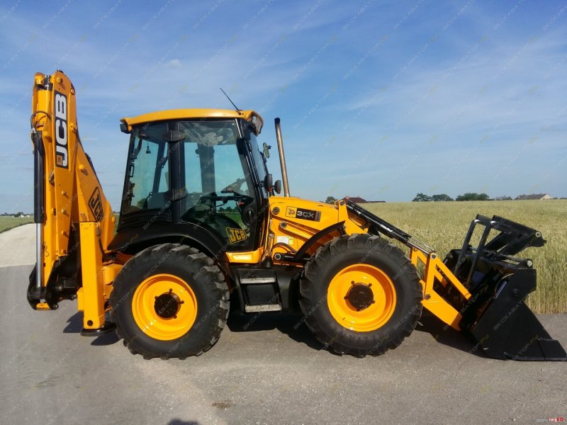 New JCB Fastrac 4000