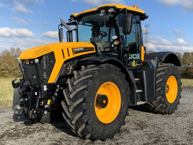 Трактор JCB Plus 2075