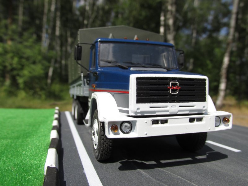ЗИЛ 131 AVD models 1/43