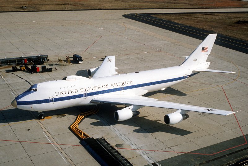 Boeing 747 e4b