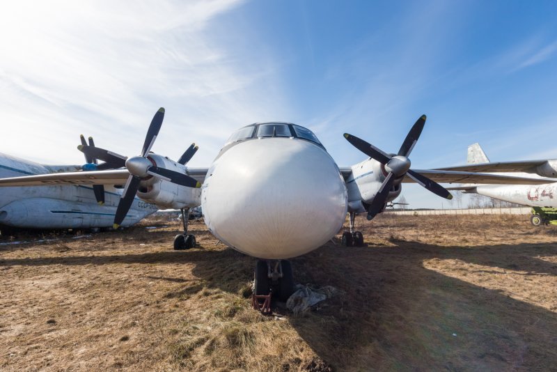 Турбовинтовой самолет АН-24