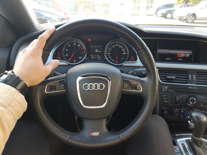 Audi a5 2007 руль
