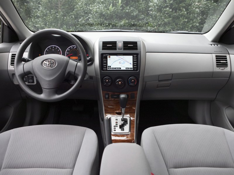 Toyota Corolla 2010 салон