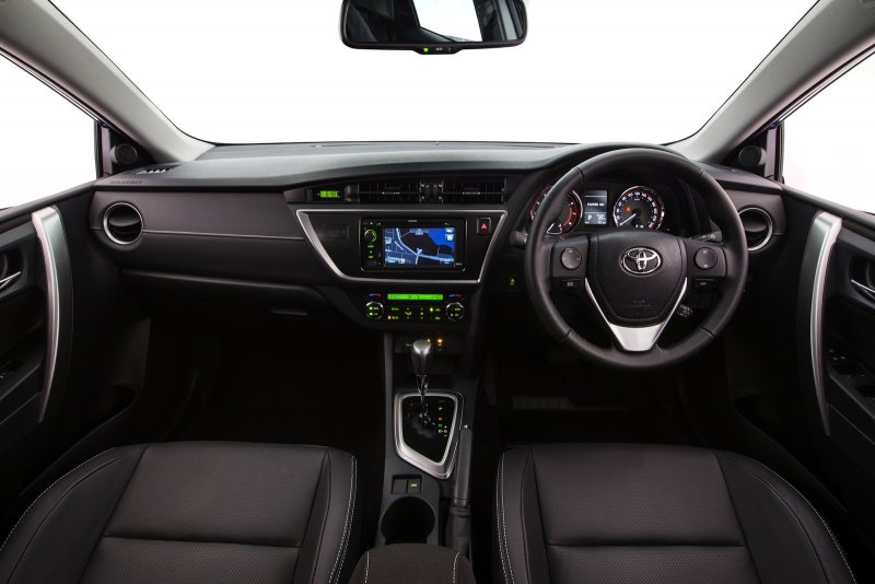 Toyota Corolla 2013 салон