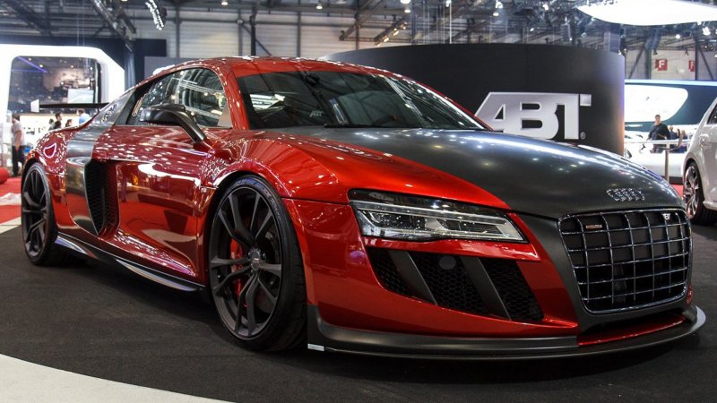 Ауди rs8 2017