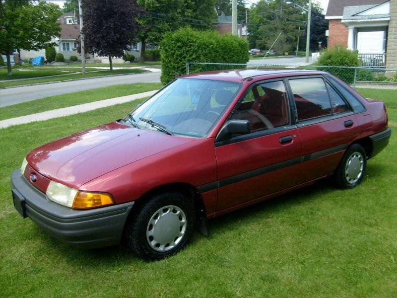 Ford Orion 1.6 МТ, 1993