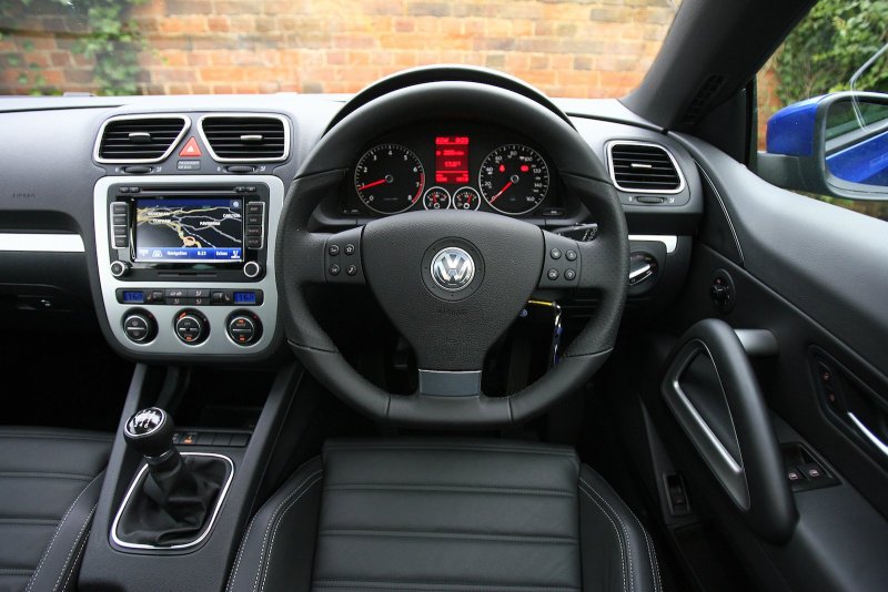 VW Scirocco салон