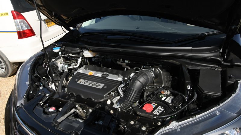 Honda CRV 2013 2.0 аккумулятор