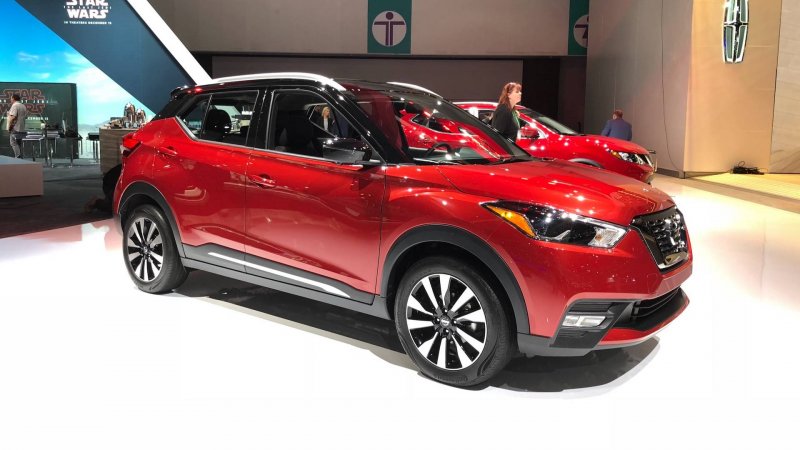 Кроссовер Nissan Kicks 2021